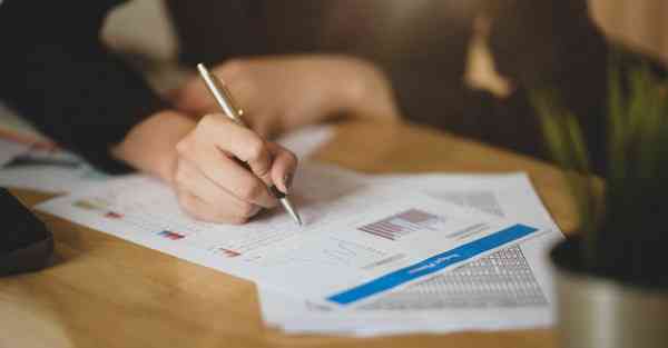 大数据包含设备数据的行业文章