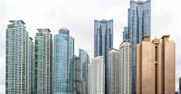 小龙人智能机器人,人类智能小机器人