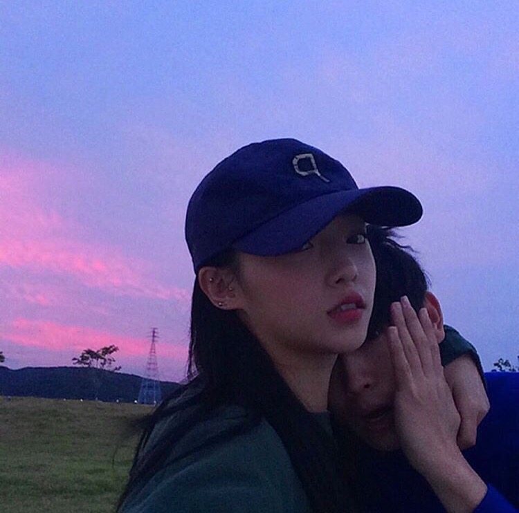 逄荔晴婉