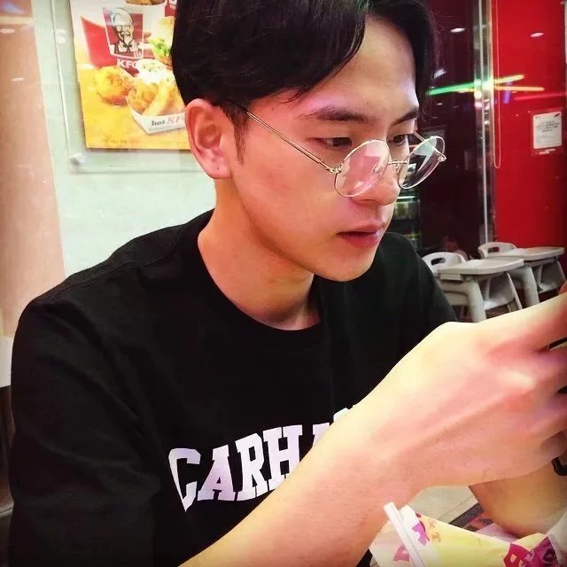 奚爱婕霞
