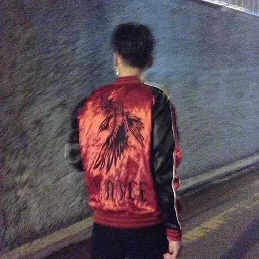 郑毅茗进